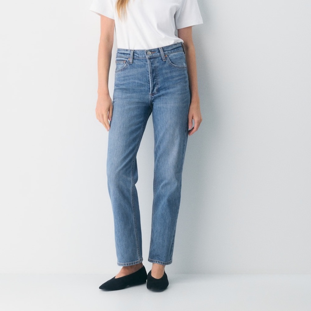 Aritzia Arlo High Rise Straight Jeans Size 25